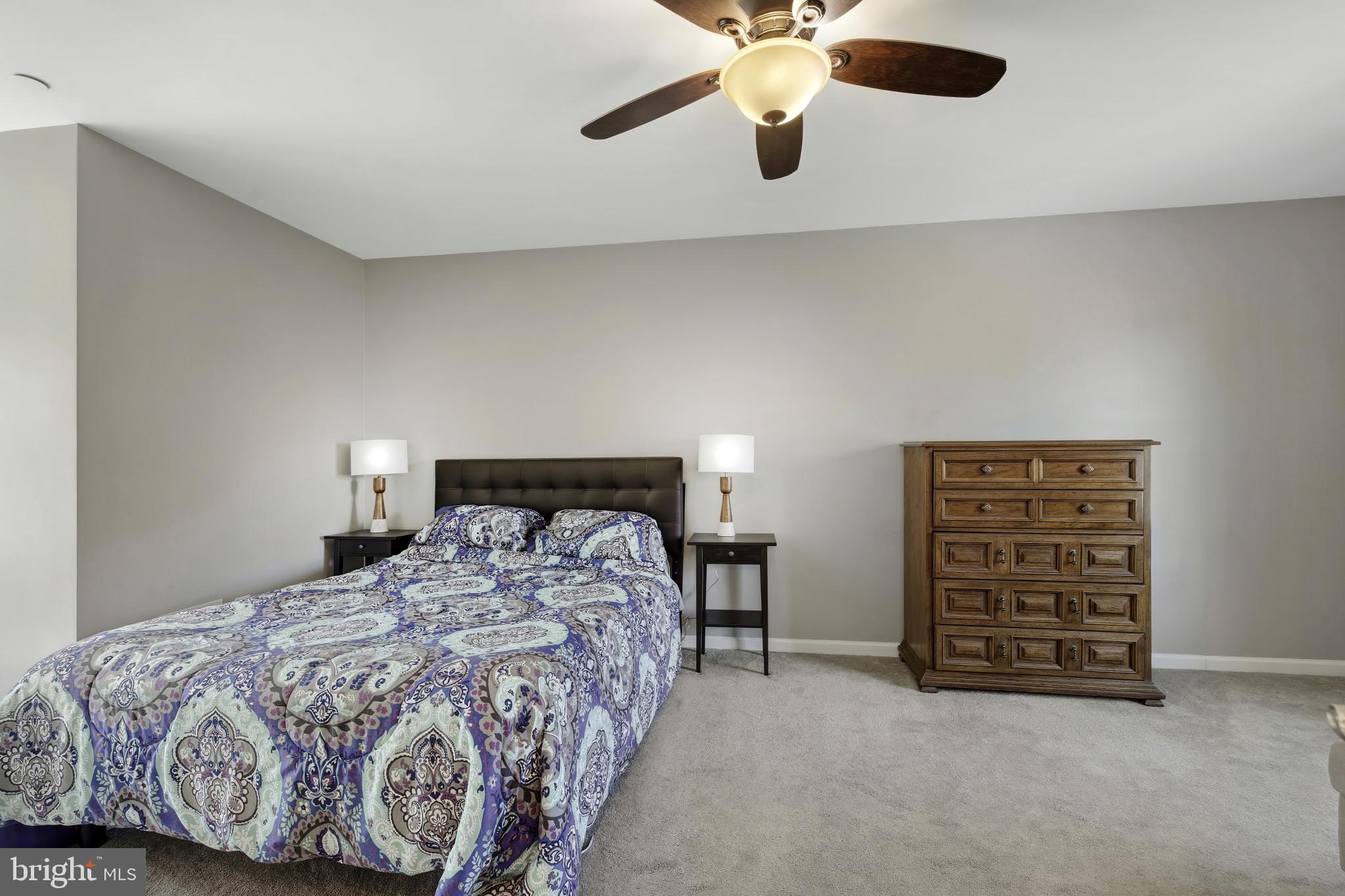 550 YELLOW LILY COURT