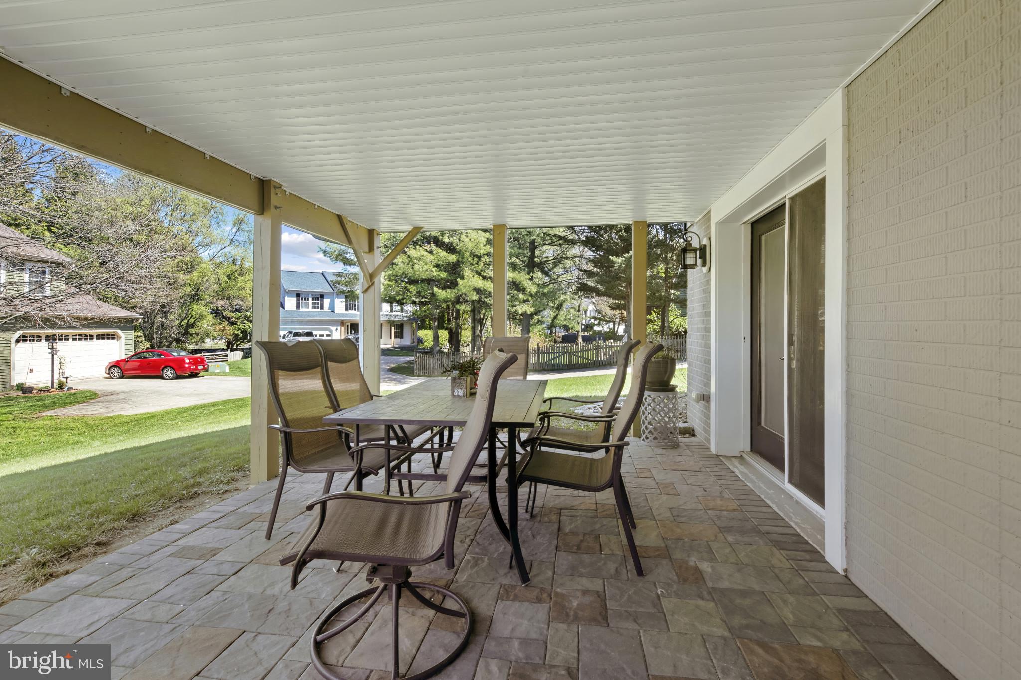 550 YELLOW LILY COURT