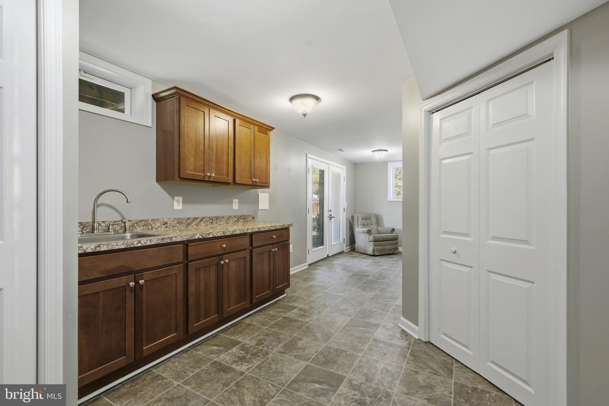 550 YELLOW LILY COURT