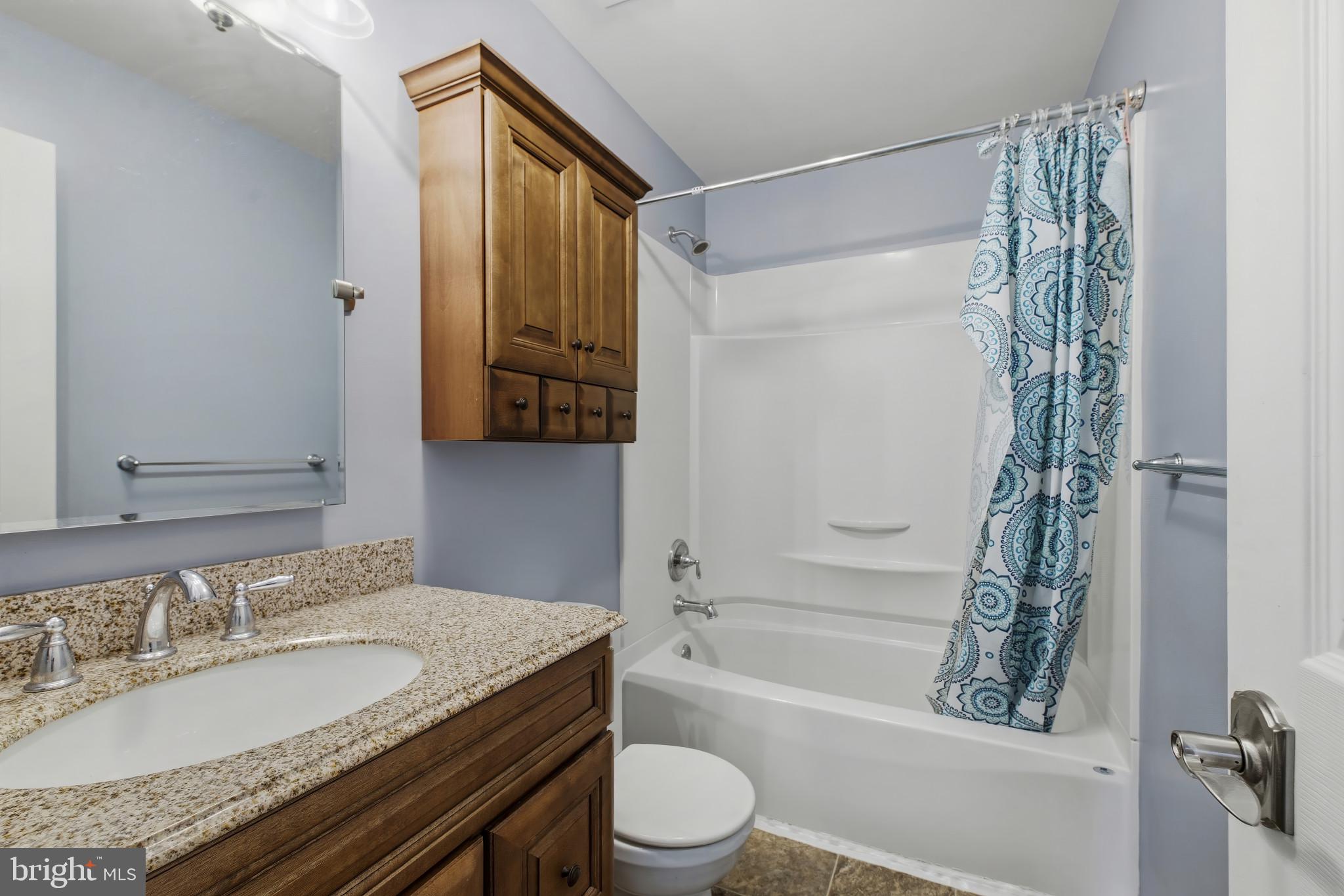 550 YELLOW LILY COURT