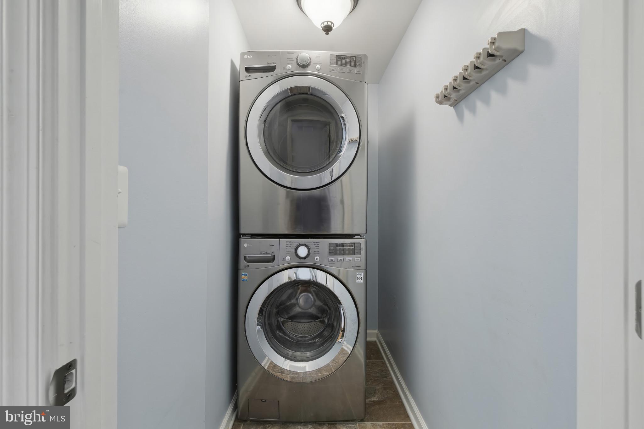 550 YELLOW LILY COURT