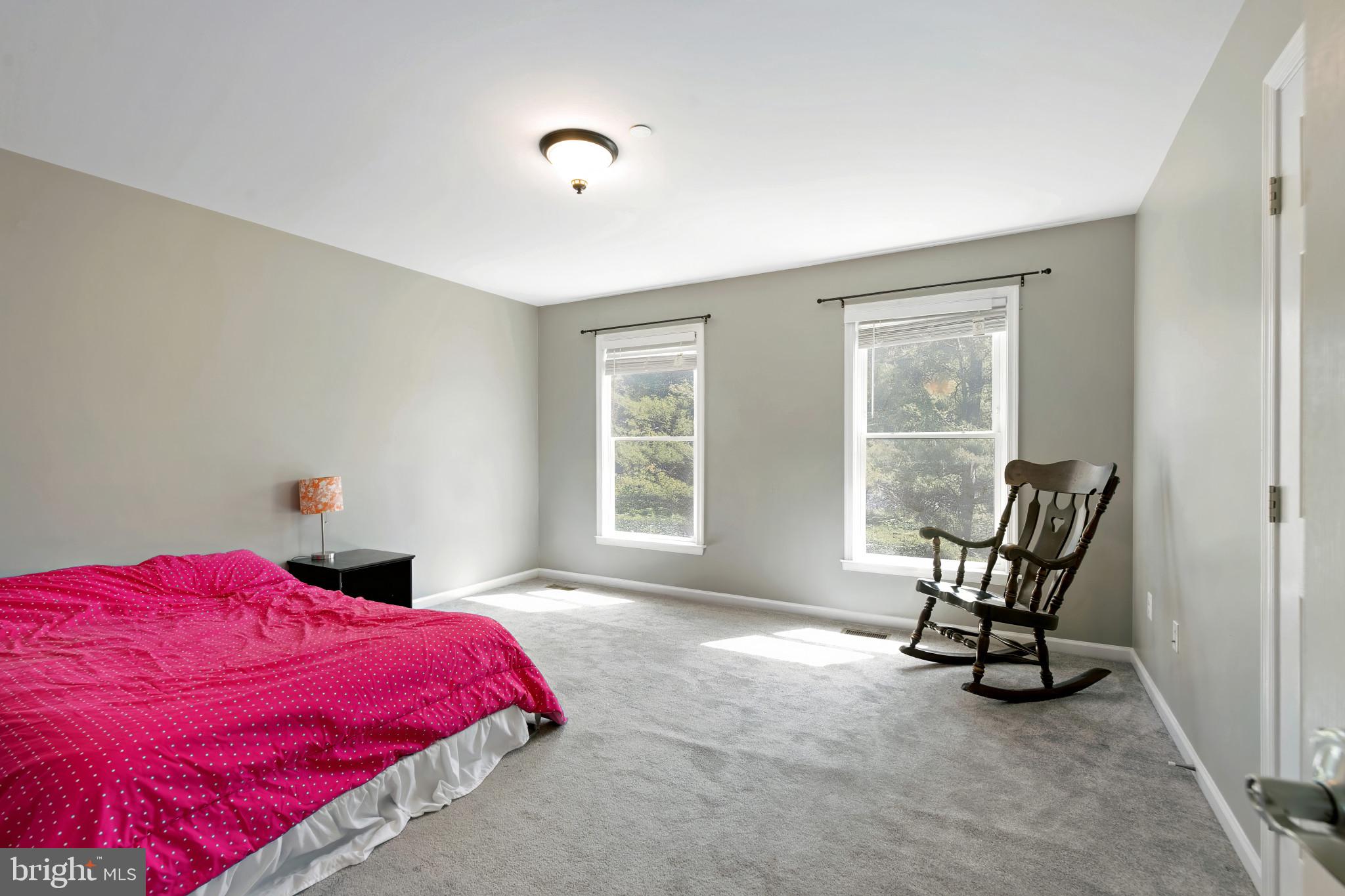 550 YELLOW LILY COURT