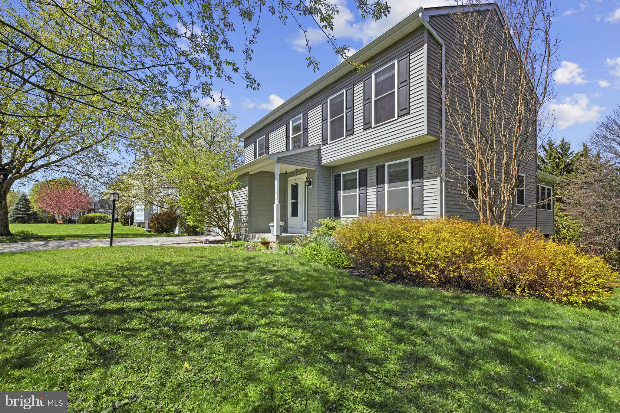 550 YELLOW LILY COURT