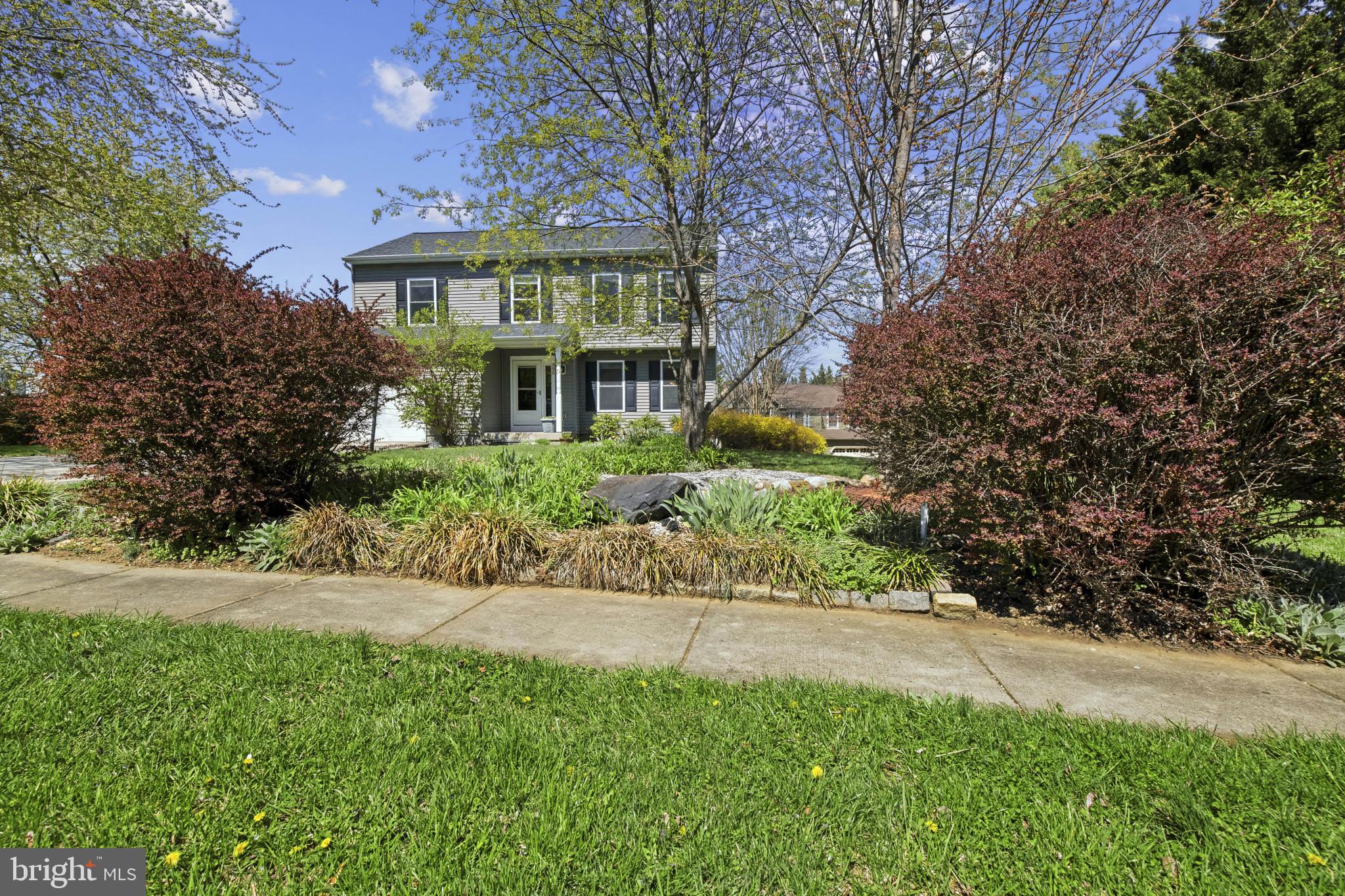 550 YELLOW LILY COURT