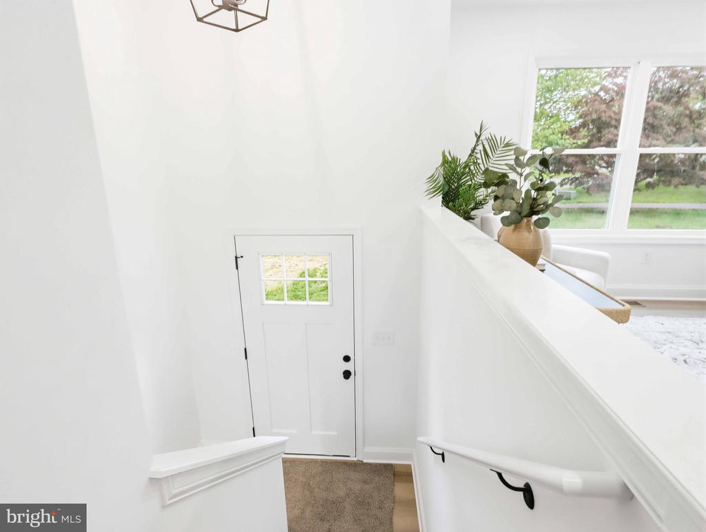 683 SUNFLOWER COURT