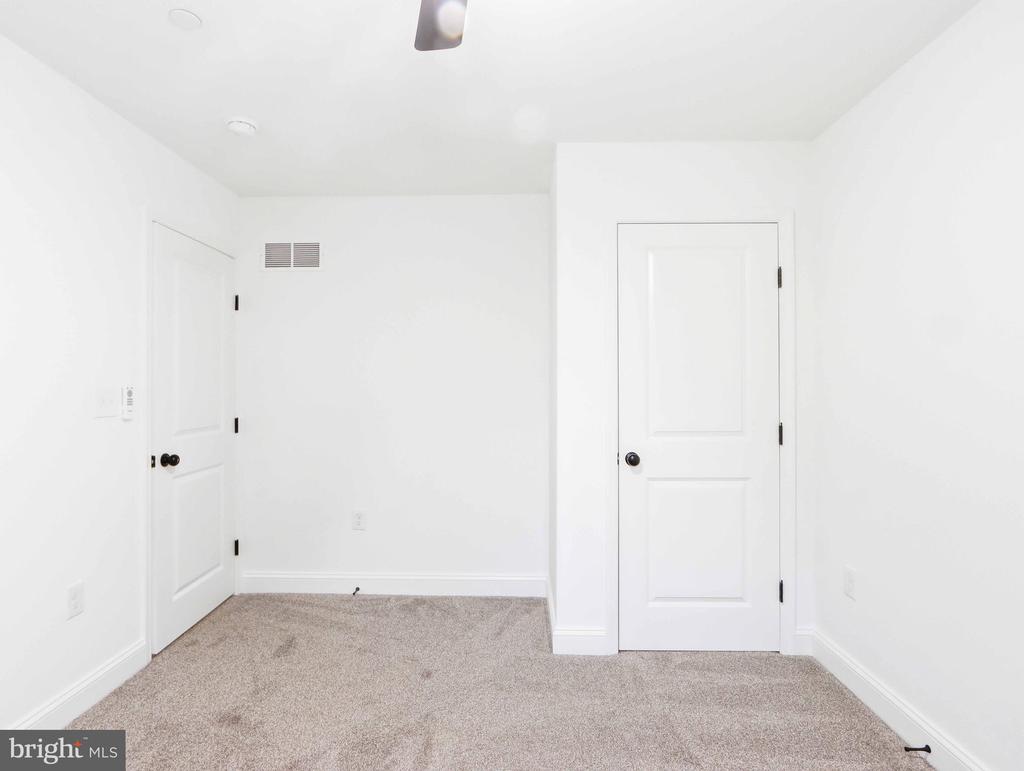 683 SUNFLOWER COURT