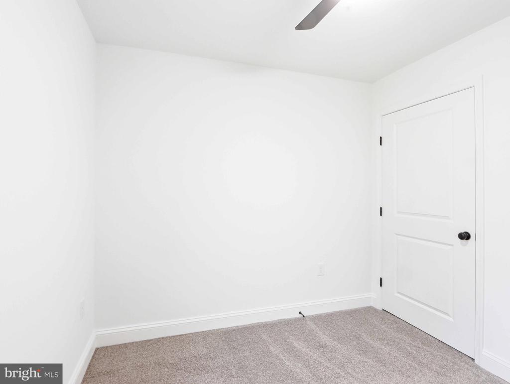 683 SUNFLOWER COURT
