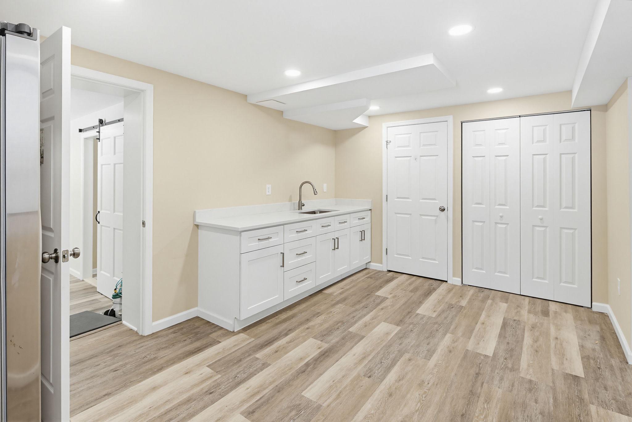 119 SCHOOLHOUSE ROAD