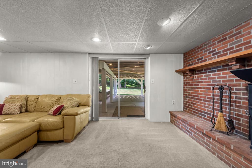1248 POUDER ROAD