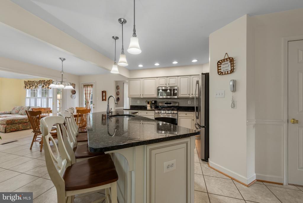 5999 CALVERT WAY