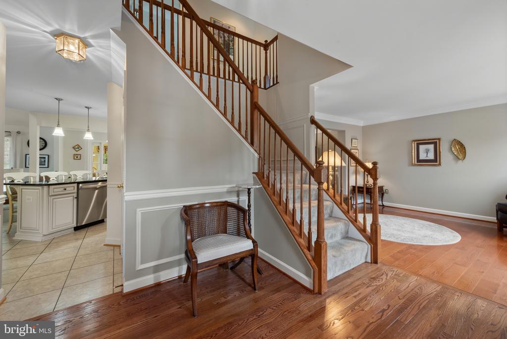 5999 CALVERT WAY