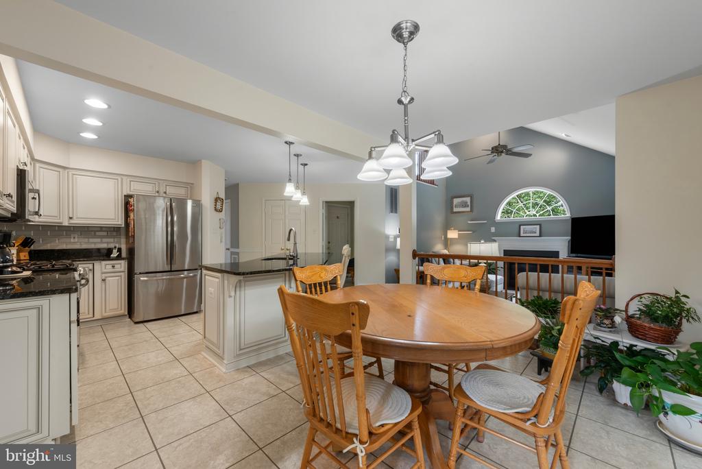 5999 CALVERT WAY