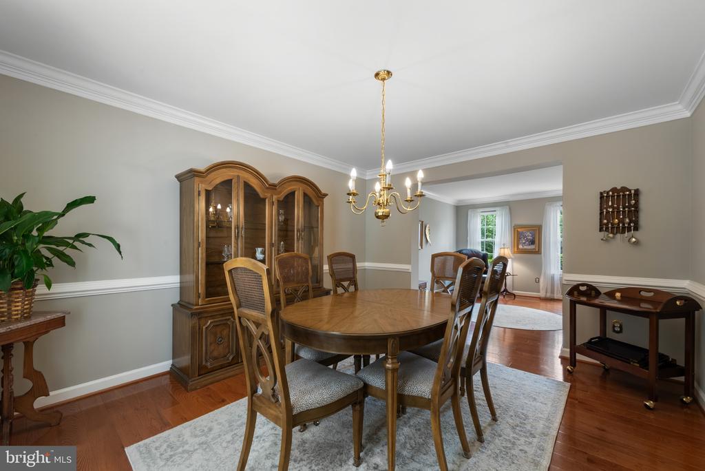 5999 CALVERT WAY