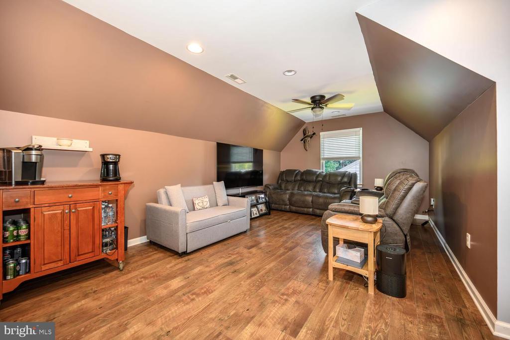 417 TALBOT AVENUE