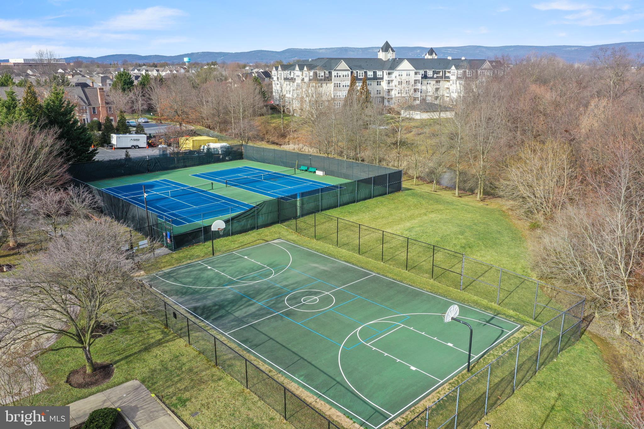 2413 Rippling Brook Rd