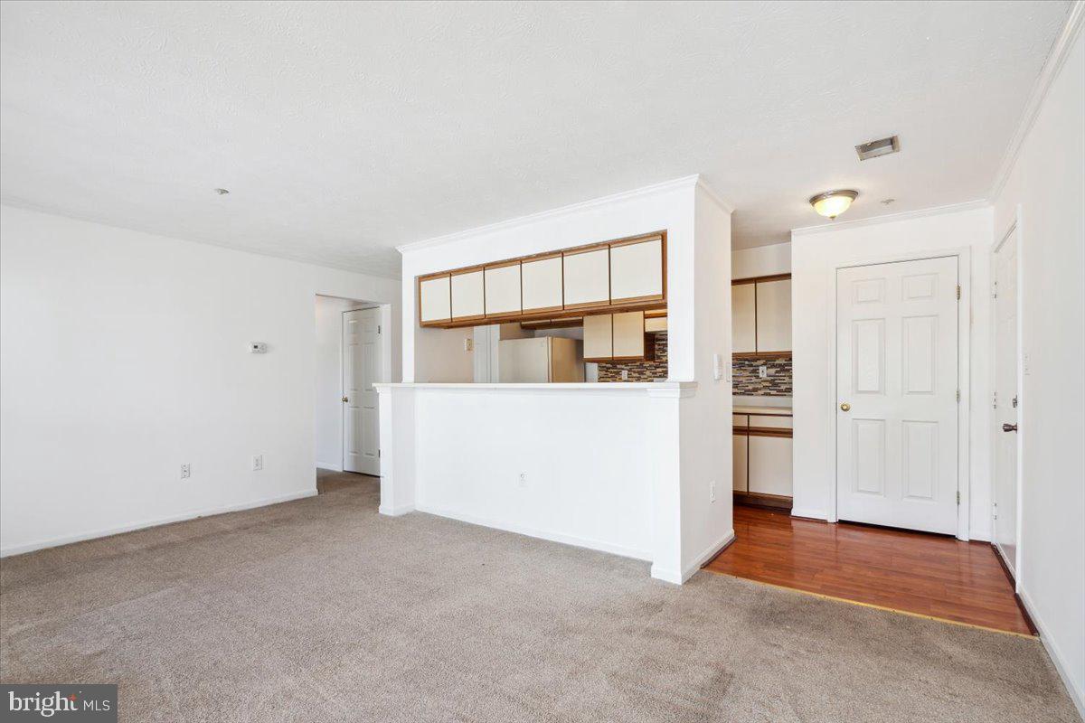613 Himes Ave #Xi105