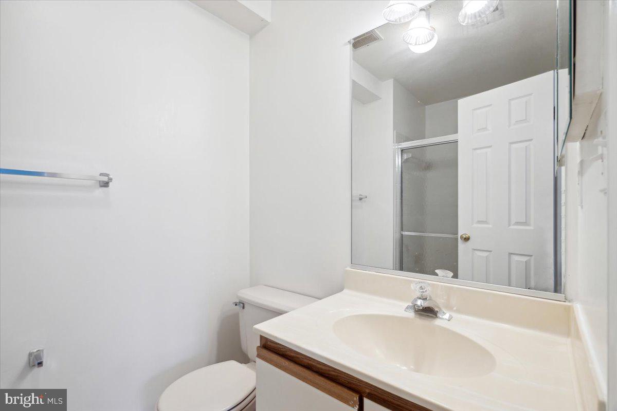 613 Himes Ave #Xi105