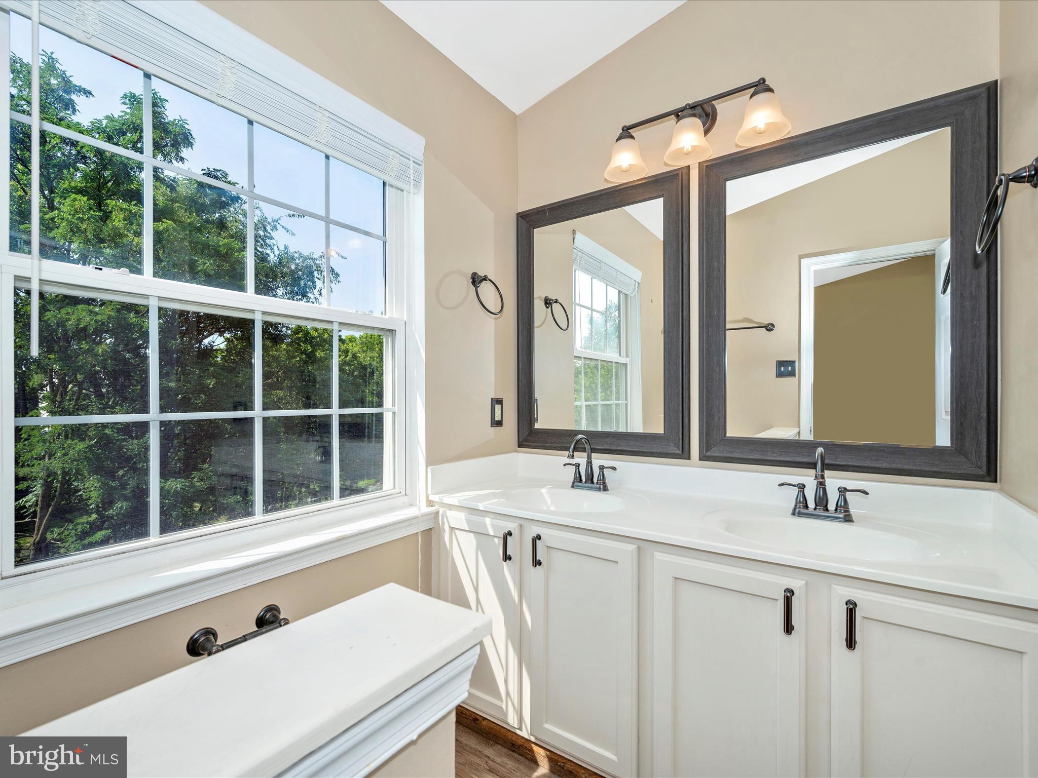 503 Ellison Ct