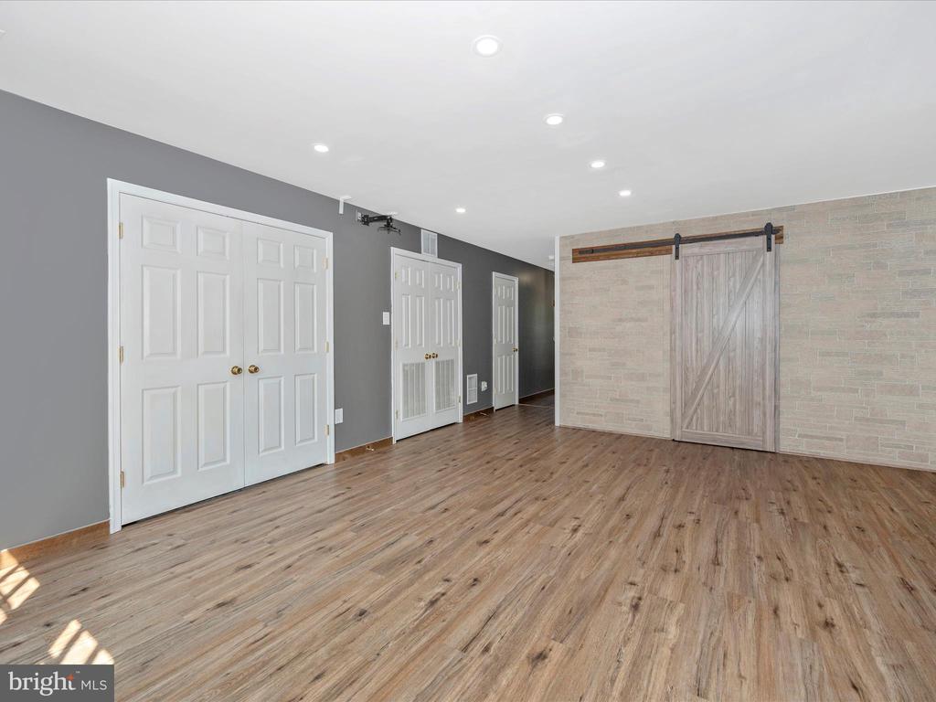 503 Ellison Ct