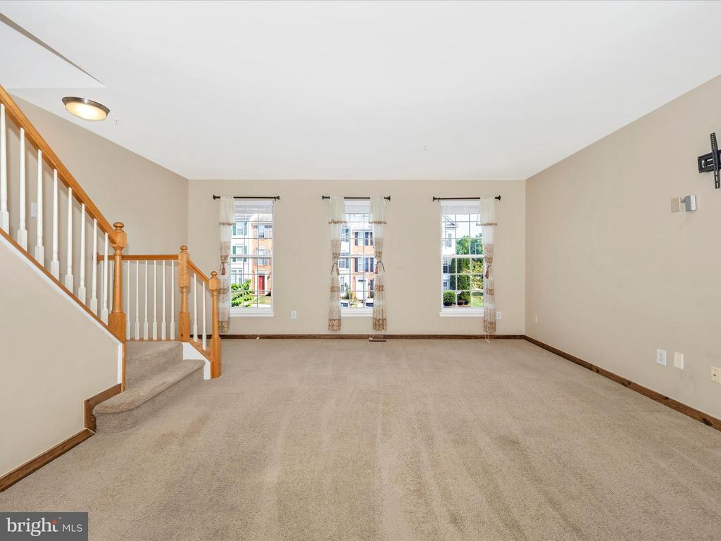503 Ellison Ct