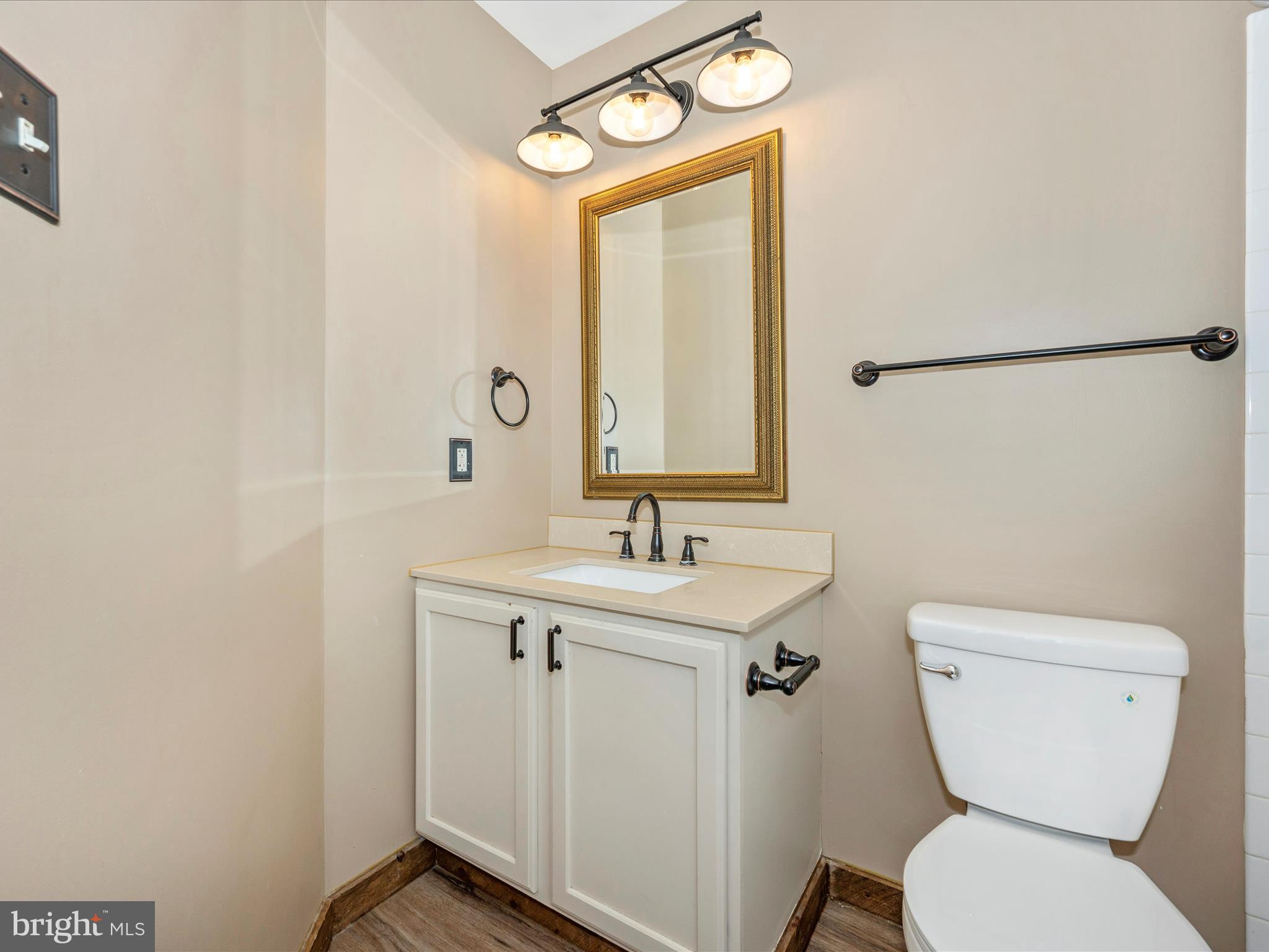 503 Ellison Ct