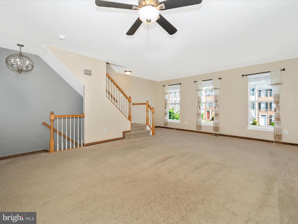 503 Ellison Ct