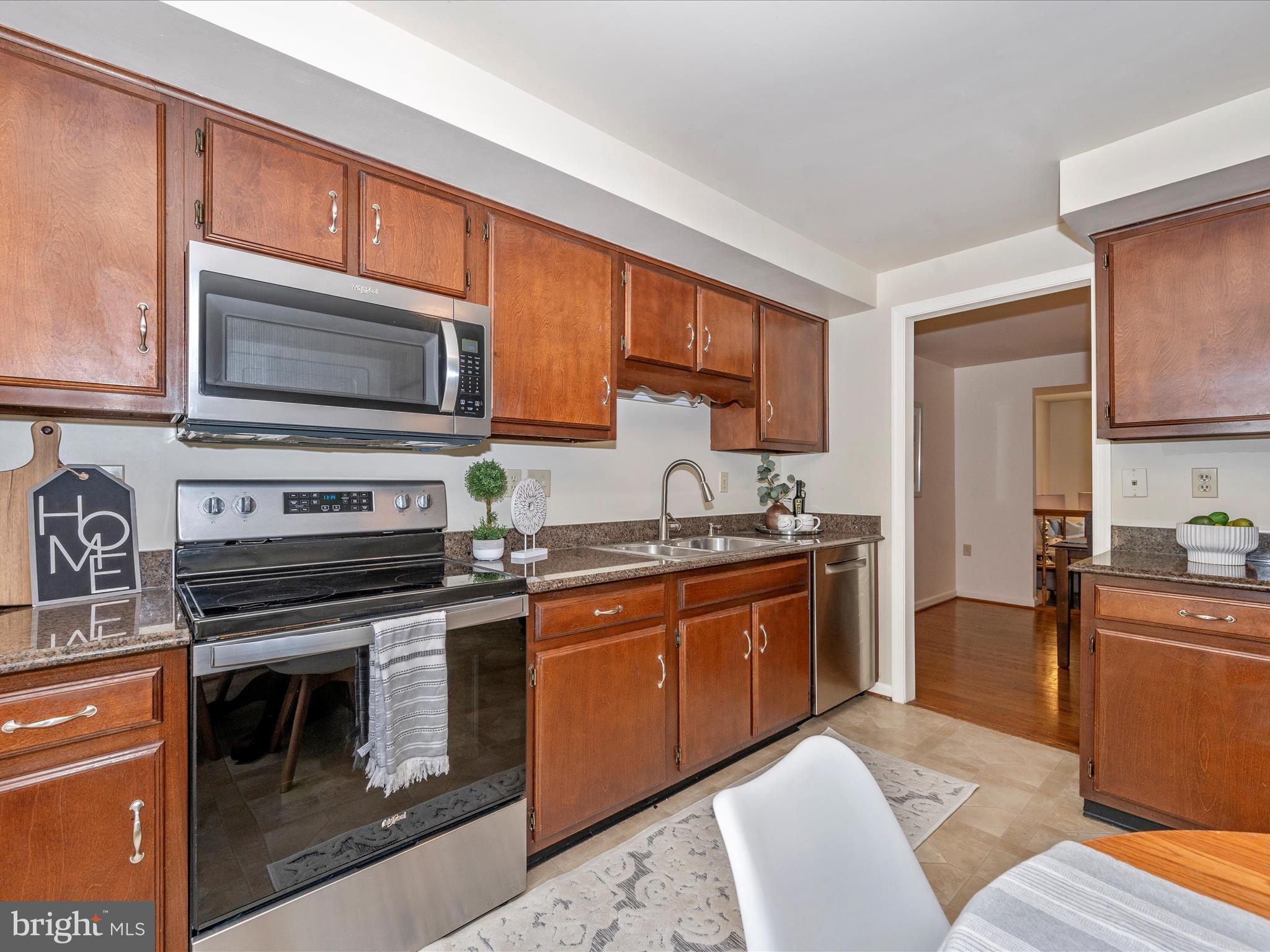 7993 Schooner Ct
