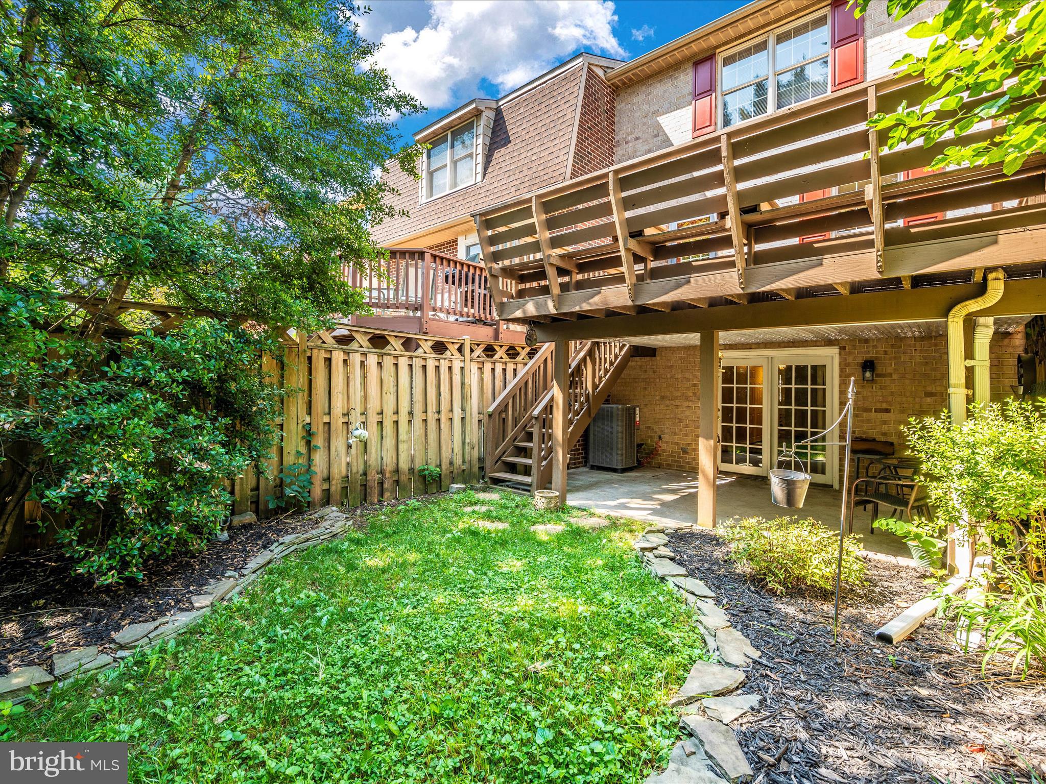 7993 Schooner Ct