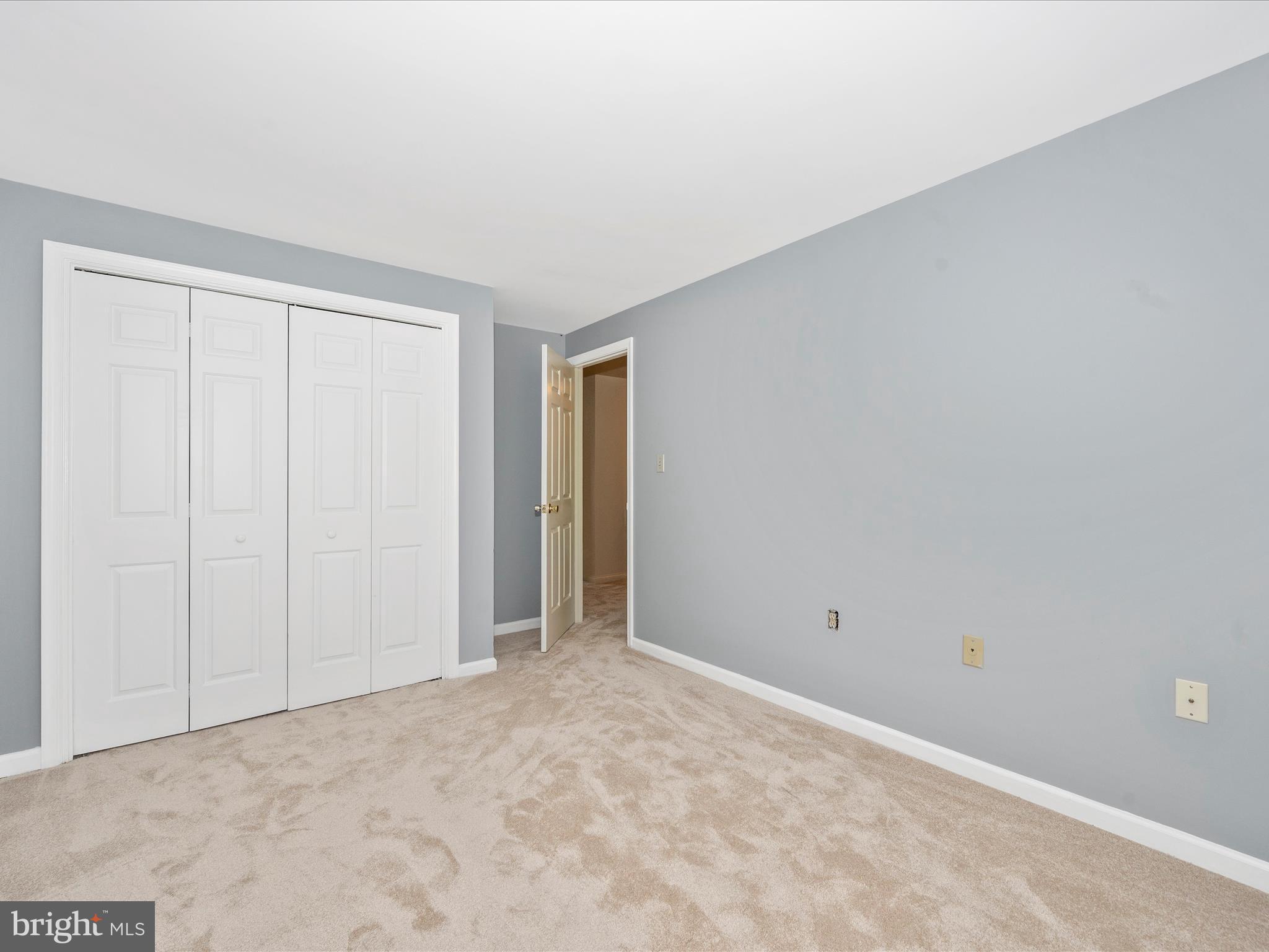 7993 Schooner Ct