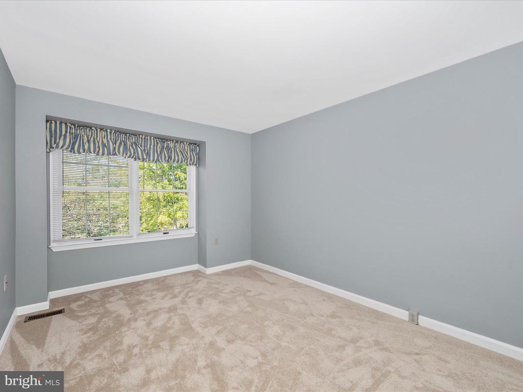 7993 Schooner Ct