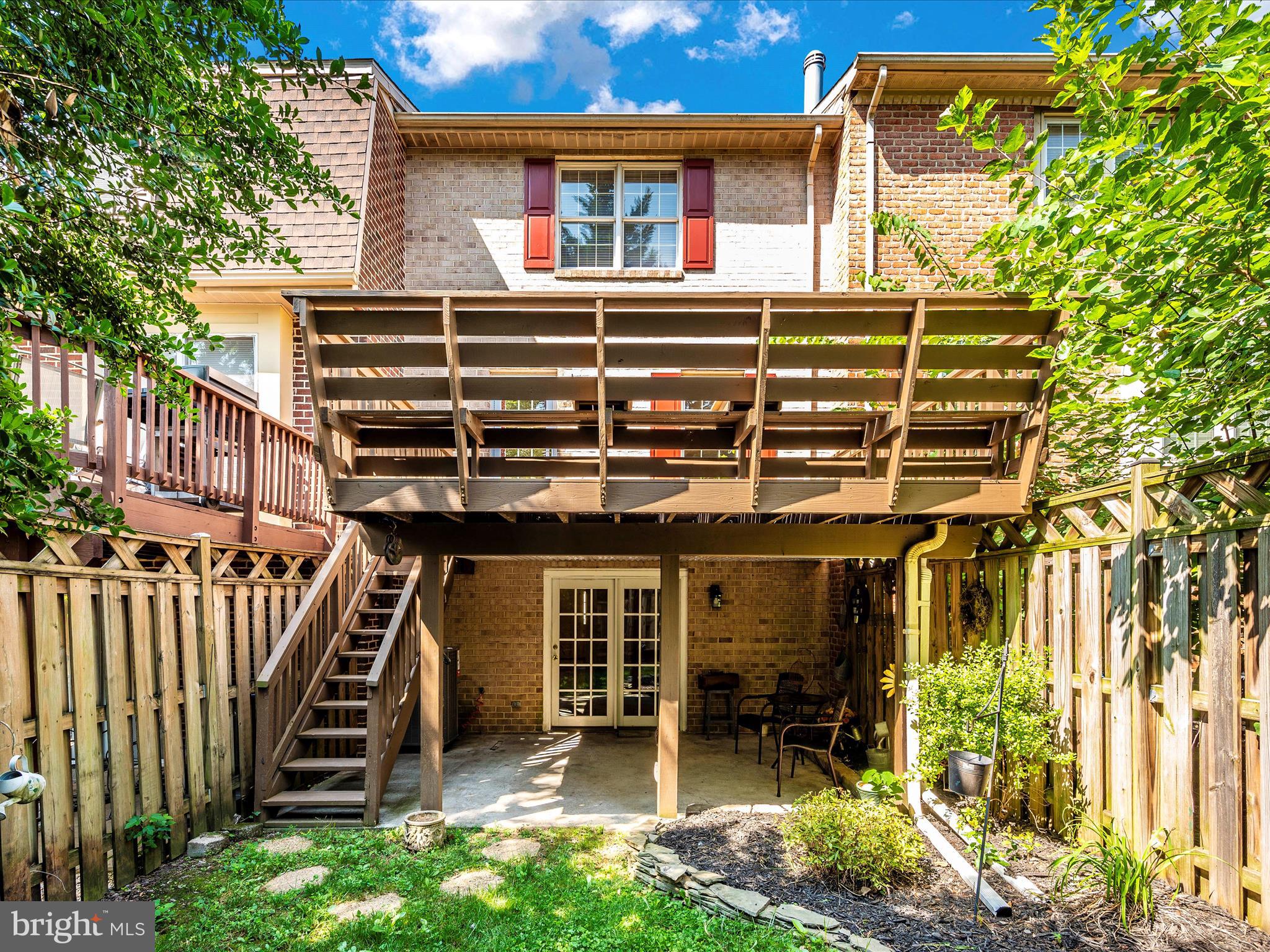 7993 Schooner Ct