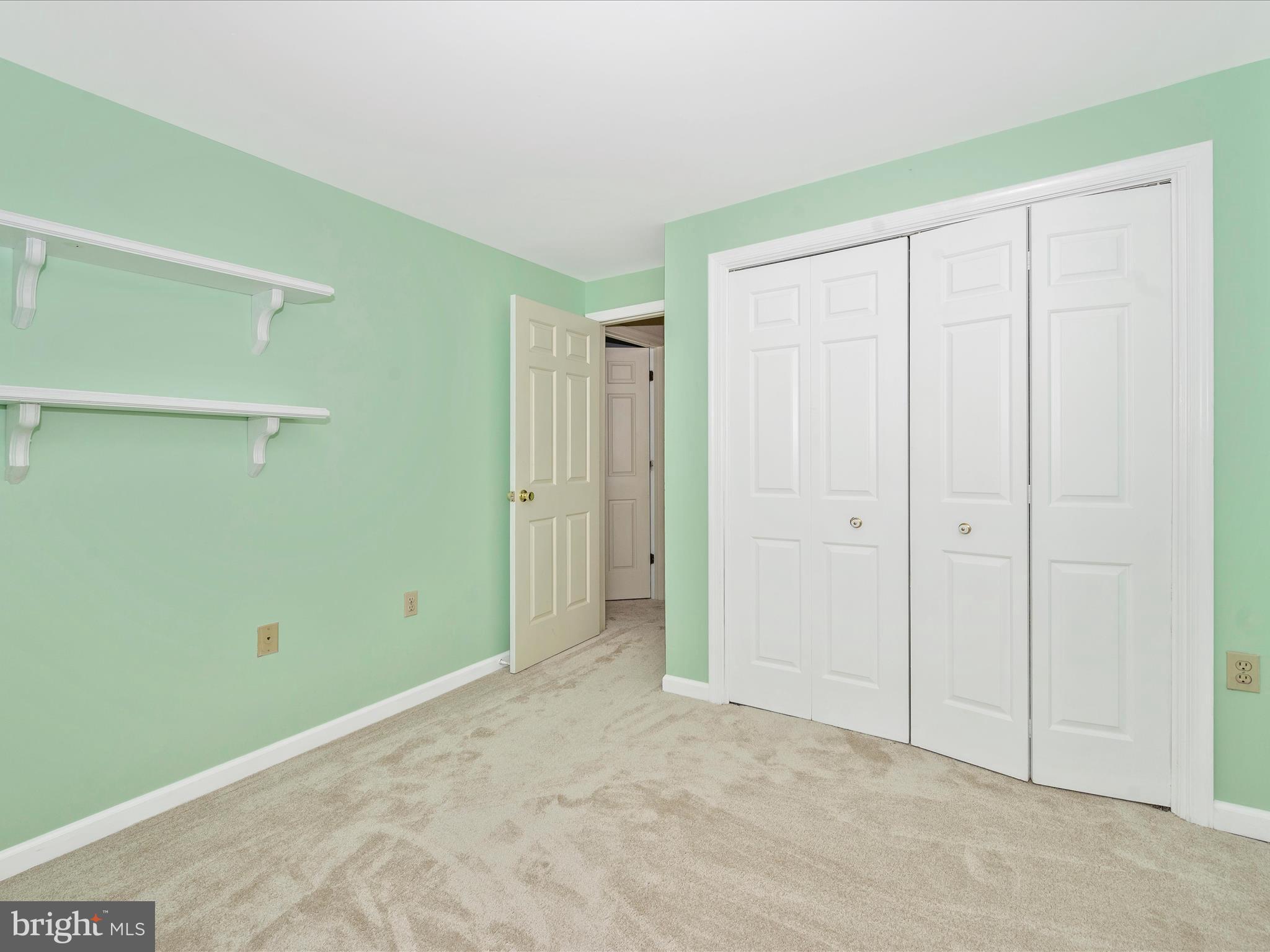 7993 Schooner Ct