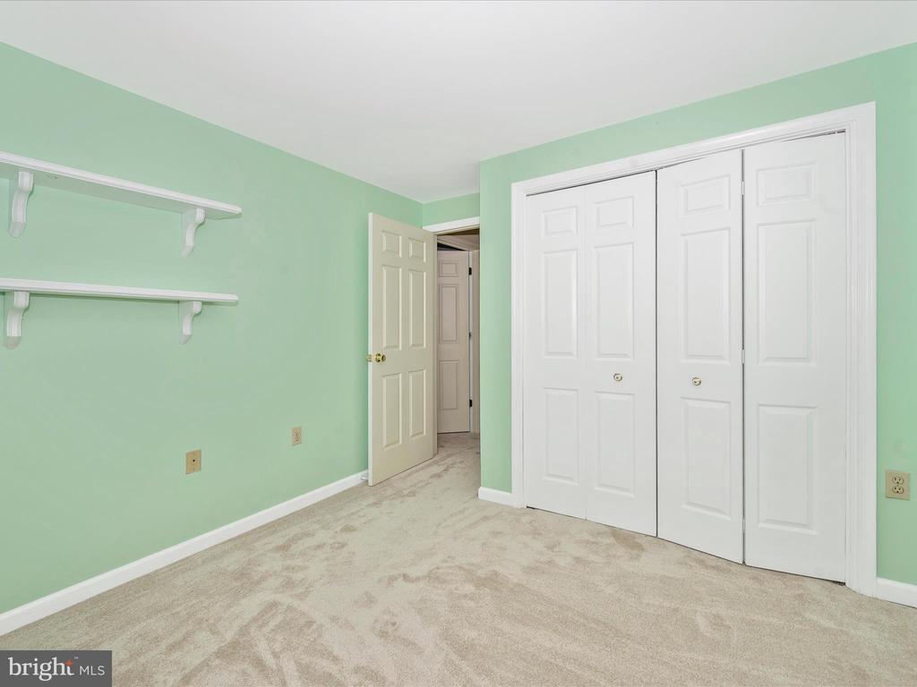 7993 Schooner Ct