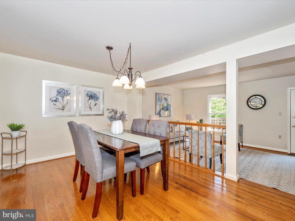 7993 Schooner Ct