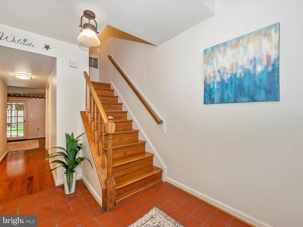 7993 Schooner Ct