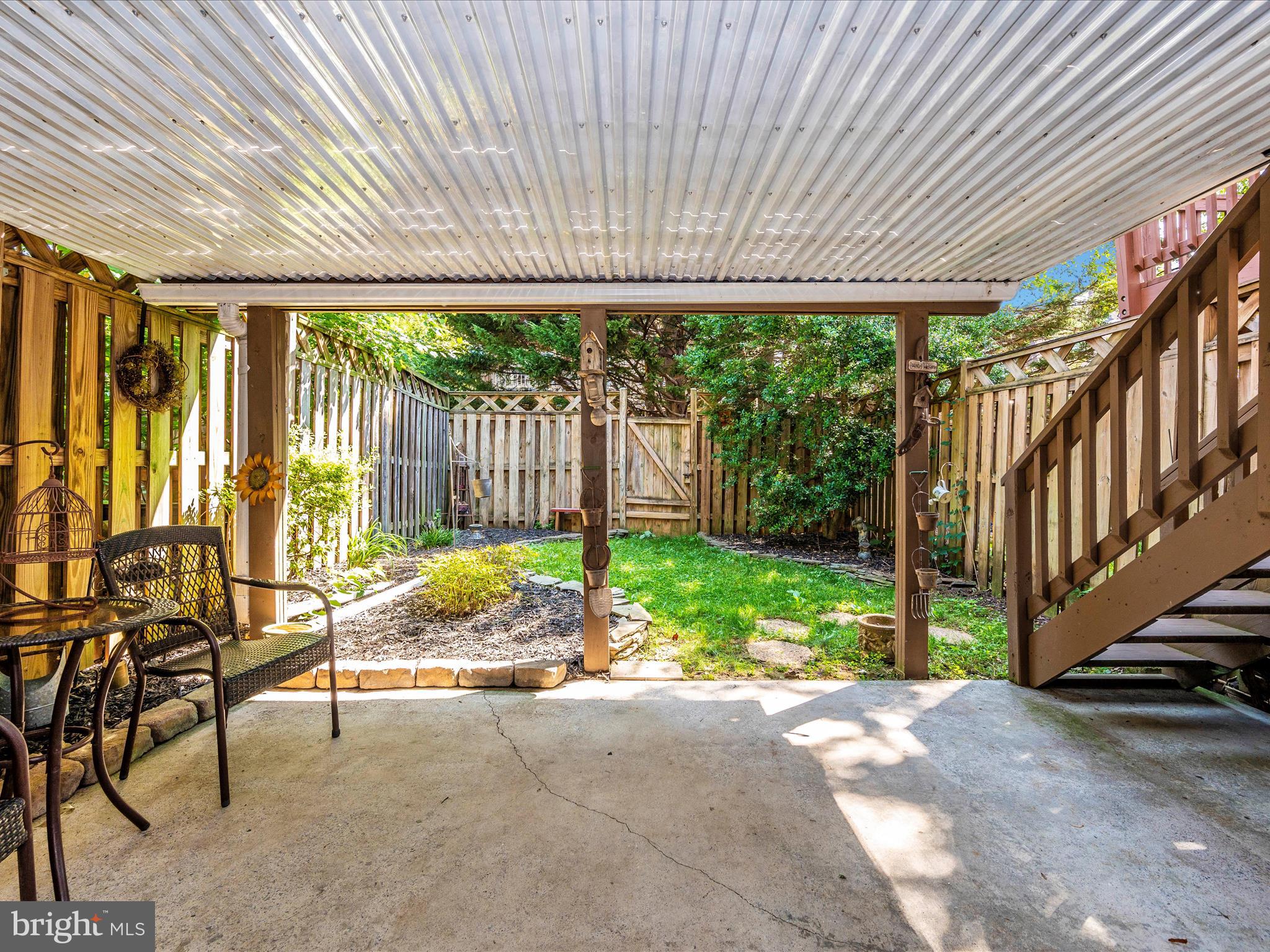 7993 Schooner Ct