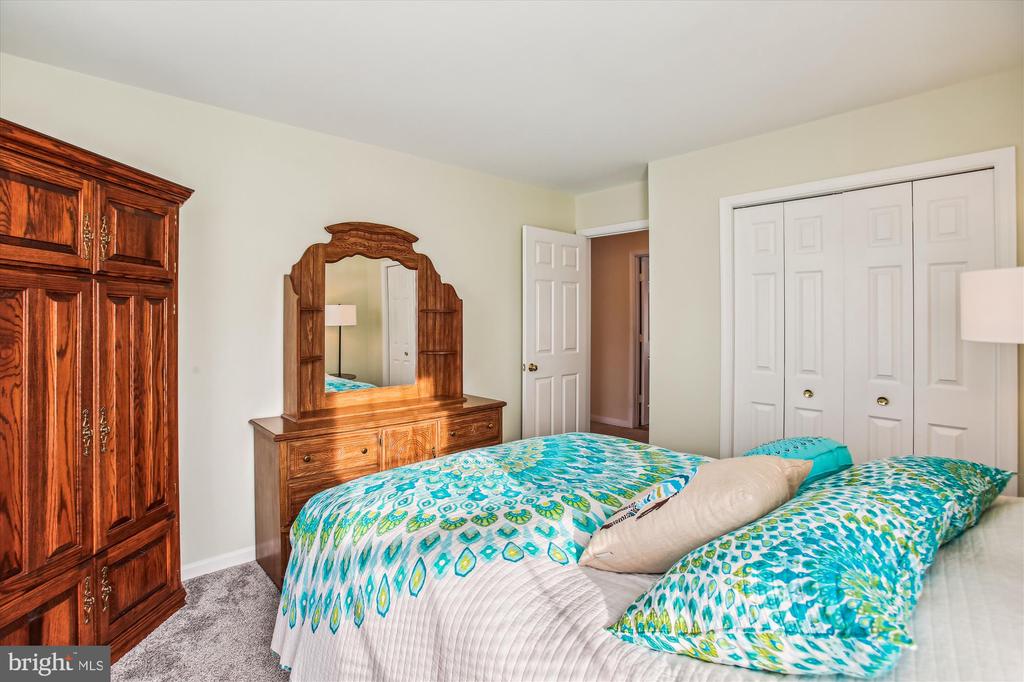 1031 Dulaney Mill Dr