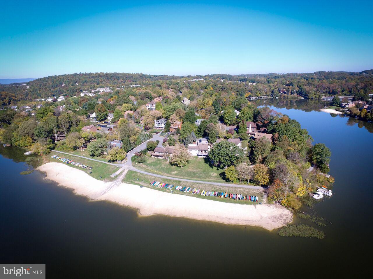 6425 LAKERIDGE DRIVE