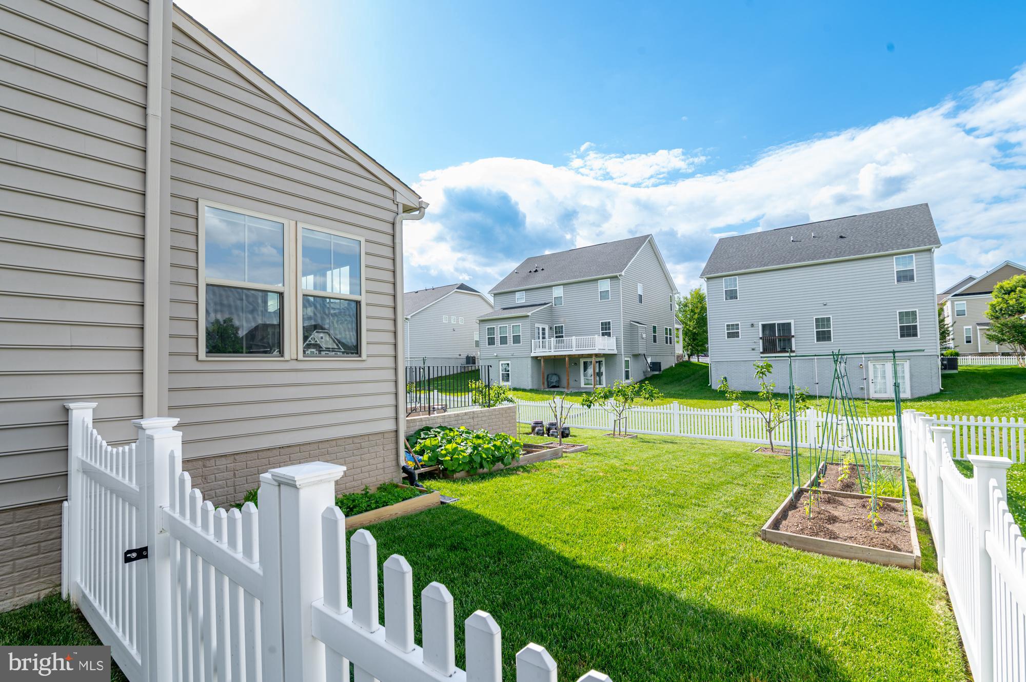 1102 Dargon Quarry Ln