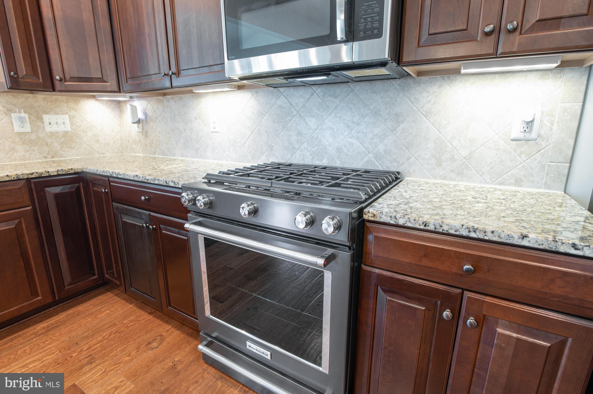 1102 Dargon Quarry Ln