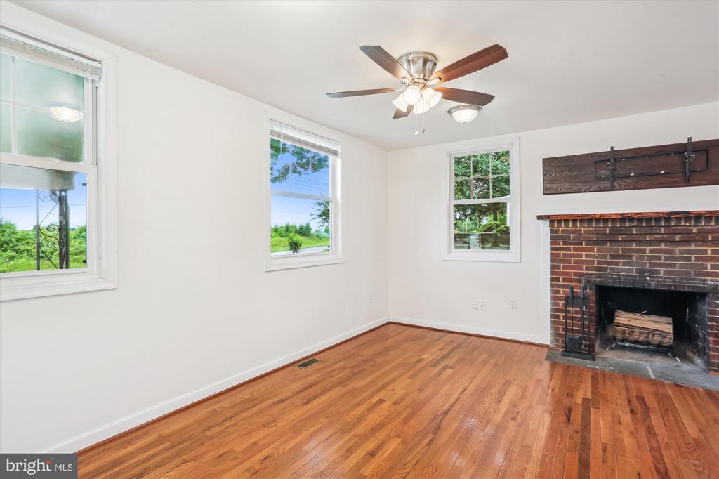 11008 Liberty Rd