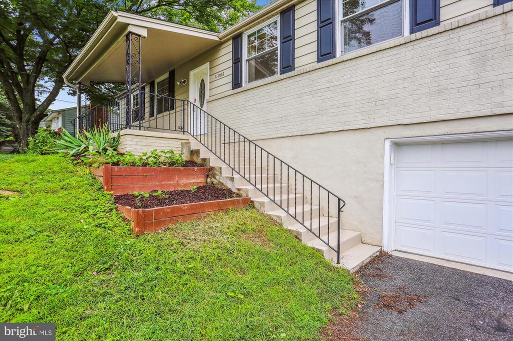 11008 Liberty Rd