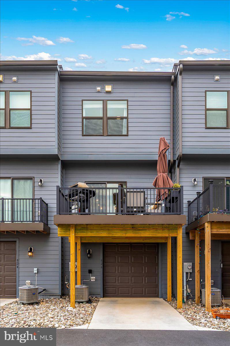 826 Creekway Dr