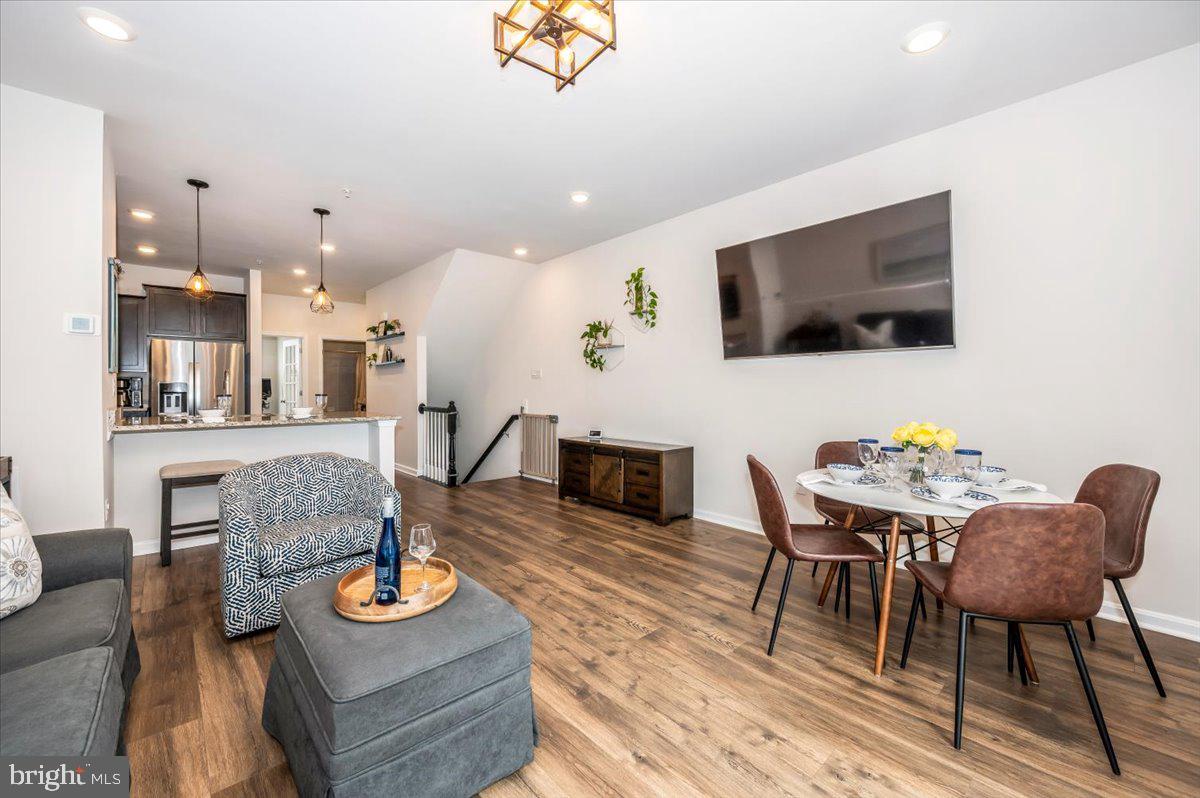 826 Creekway Dr