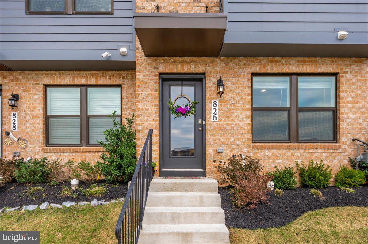 826 Creekway Dr