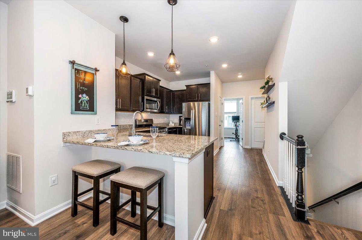 826 Creekway Dr