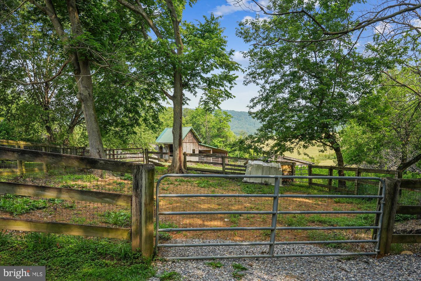 608 Jefferson Pike