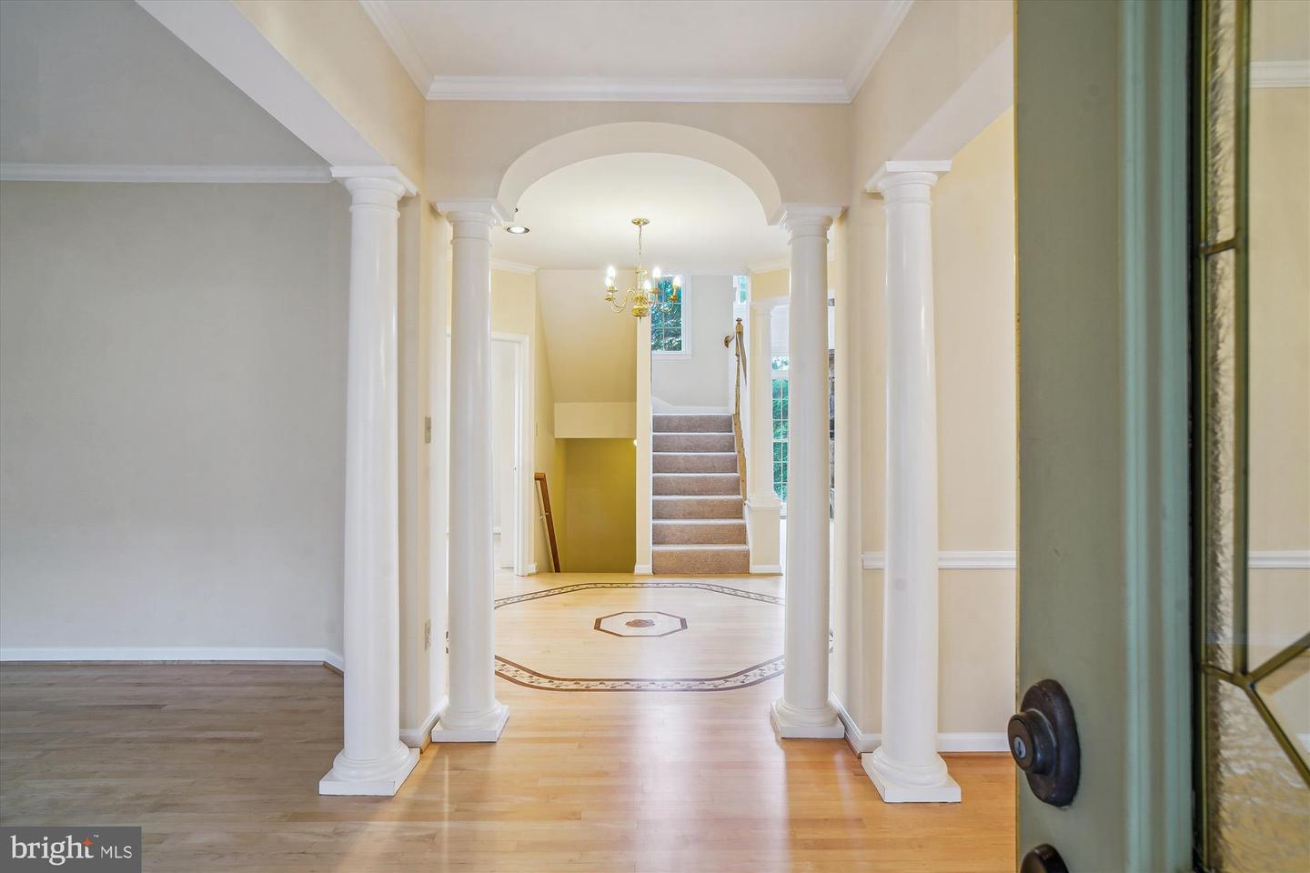 2523 Bear den Rd
