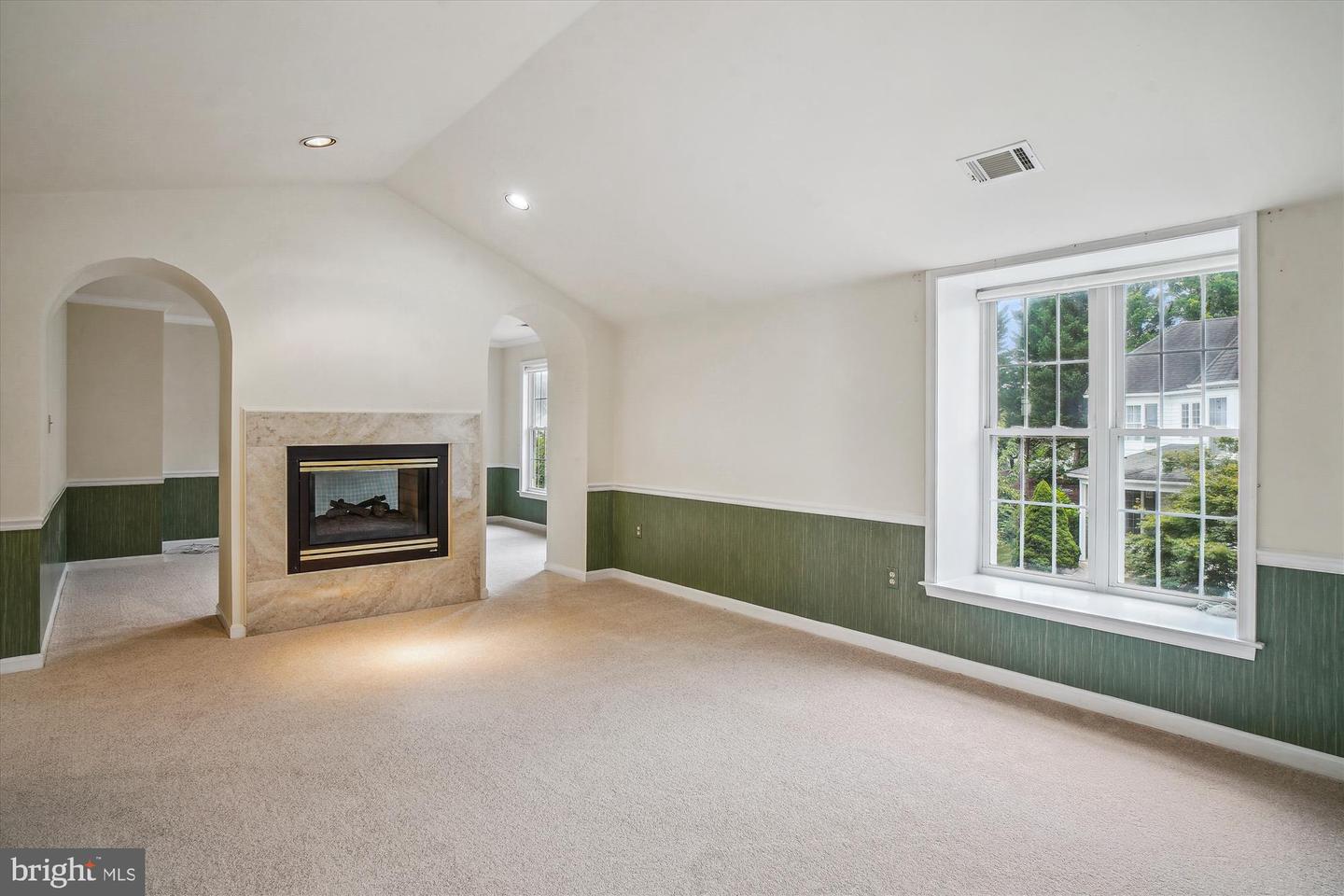 2523 Bear den Rd