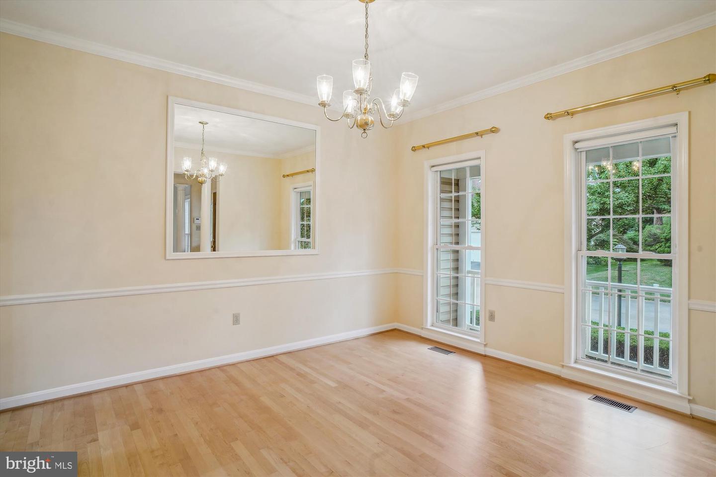 2523 Bear den Rd